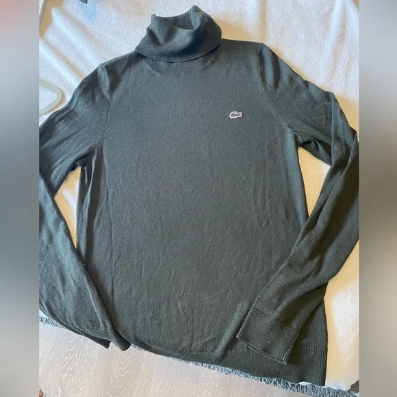 Lacoste Sweater EUC - Picture 3 of 5